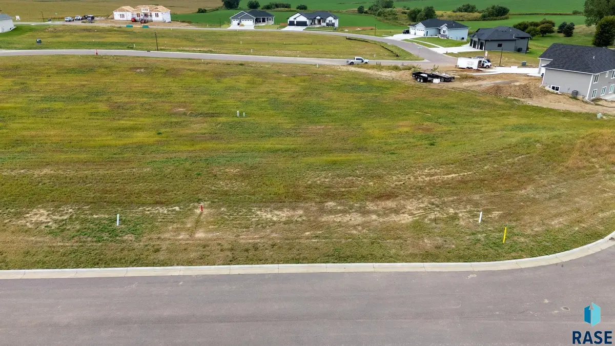 113 High Cross Cir, Crooks, SD 57020 - #1