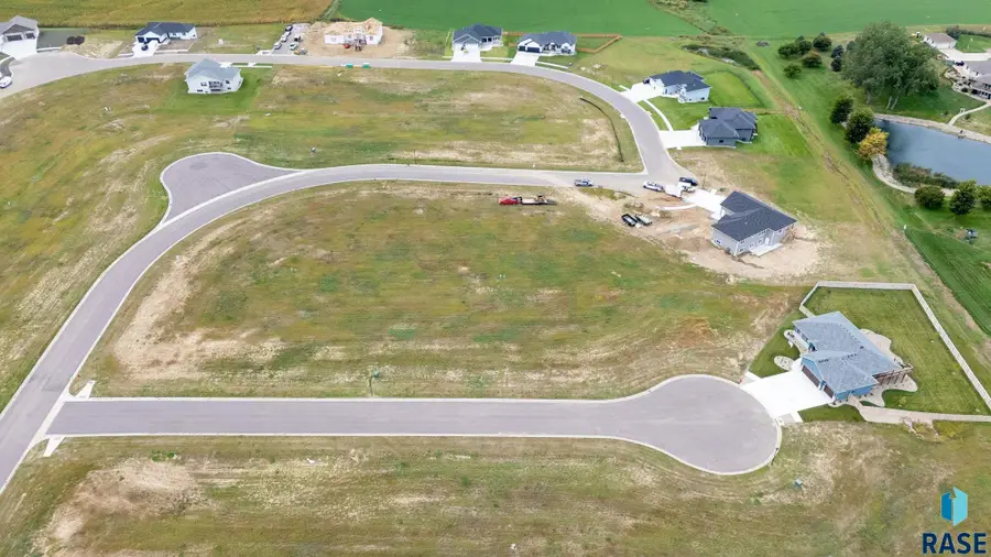 105 High Cross Cir, Crooks, SD 57020 - #2