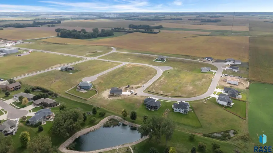 100 S Ridgeview Ave, Crooks, SD 57020 - #3