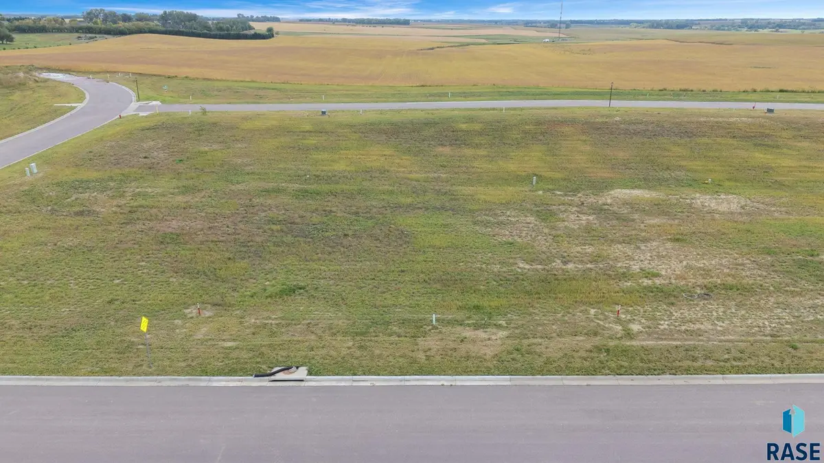 601 W Dianne St, Crooks, SD 57020 - #1