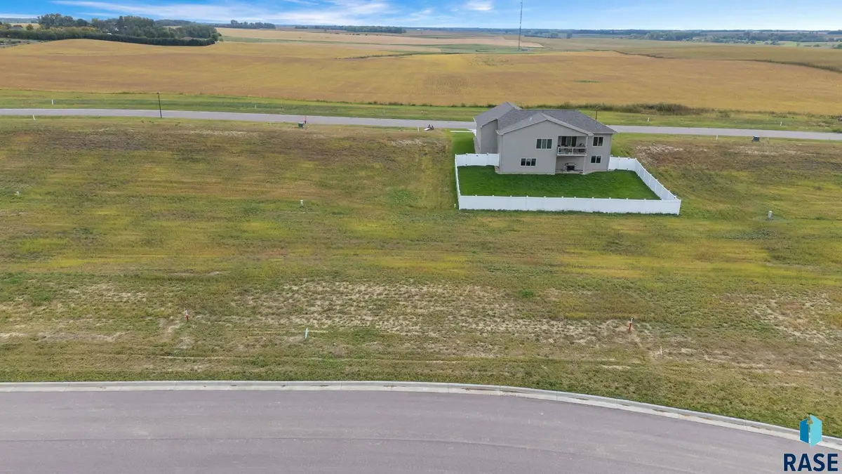 609 W Dianne St, Crooks, SD 57020 - #1