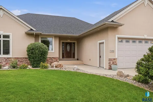 7404 W 15th St, Sioux Falls, SD 57106