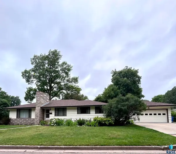 1509 S Carter Pl, Sioux Falls, SD 57105