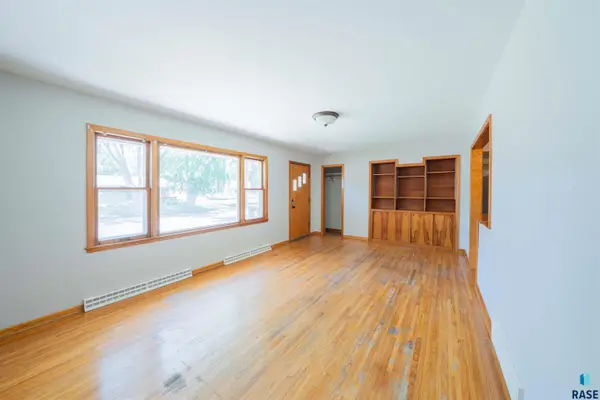 3005 S 5th Ave, Sioux Falls, SD 57105