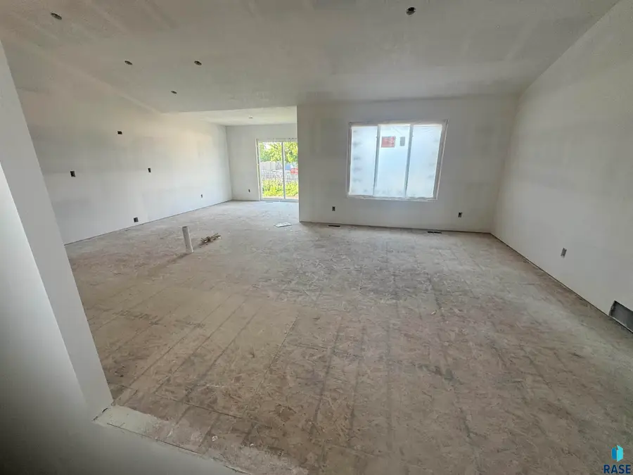 506 Shirley St, Harrisburg, SD 57032 - #2