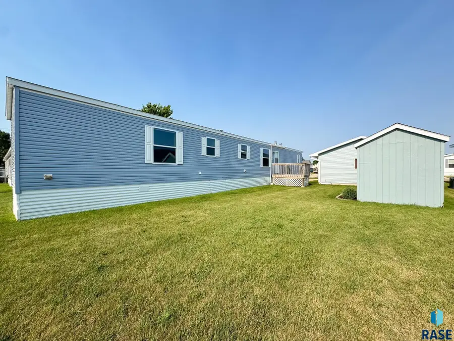 6018 S Belfair Pl, Sioux Falls, SD 57106 - #2