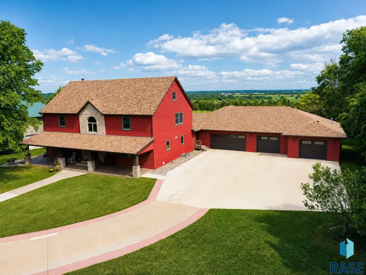 48190 265th St, Brandon, SD 57005 - #1