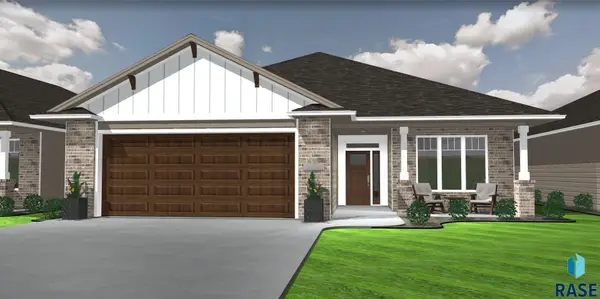 5913 S Huntwood Ave, Sioux Falls, SD 57108