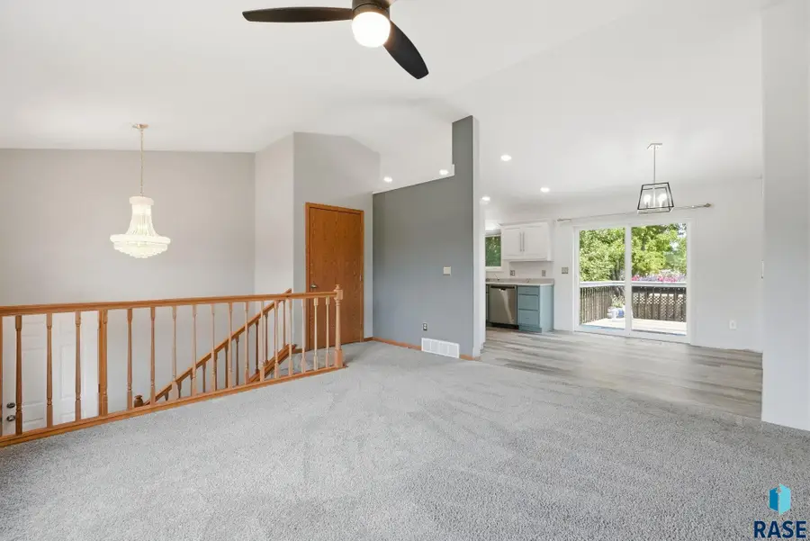 4404 E Steeple Cir, Sioux Falls, SD 57103 - #3