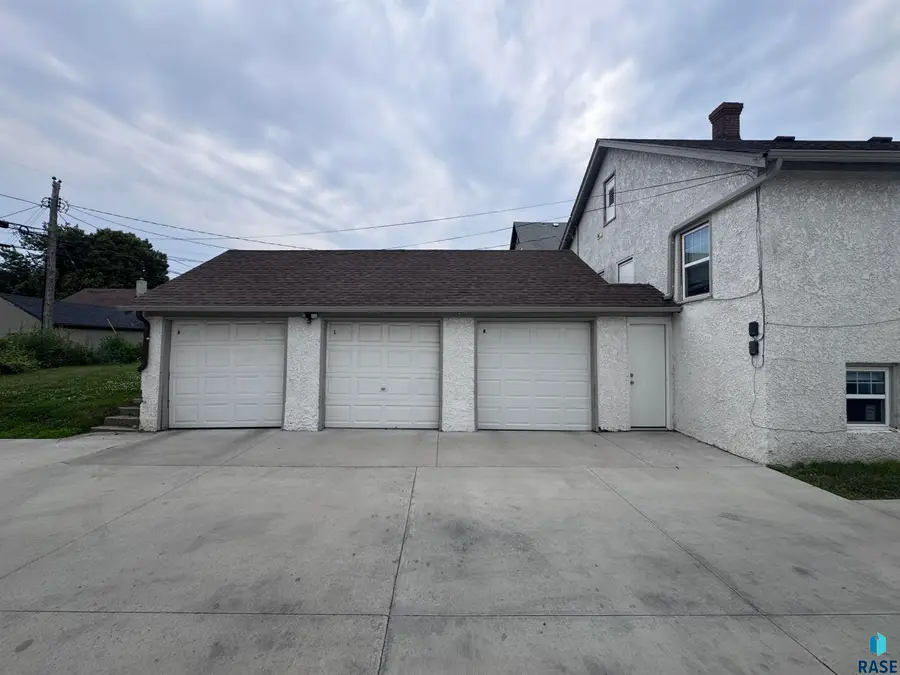 616 616.5&618 S Western Ave S, Sioux Falls, SD 57104 - #2