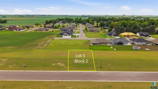 1500 Castle St, Larchwood, IA 51241
