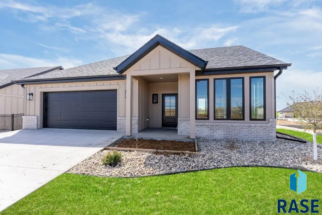 5821 E Rush St, Sioux Falls, SD 57110 - #1