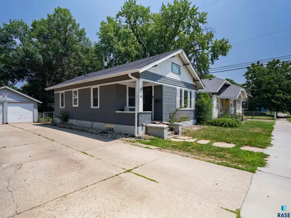 816 22nd St, Sioux Falls, SD 57105