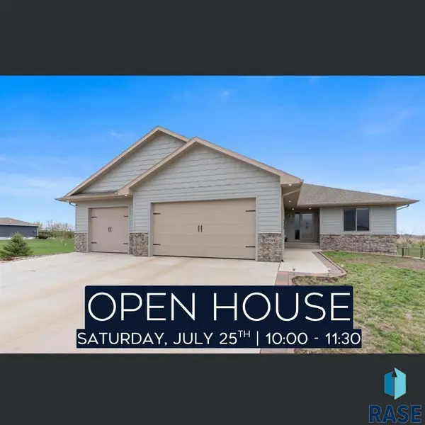 26164 Reed Ct, Canistota, SD 57012