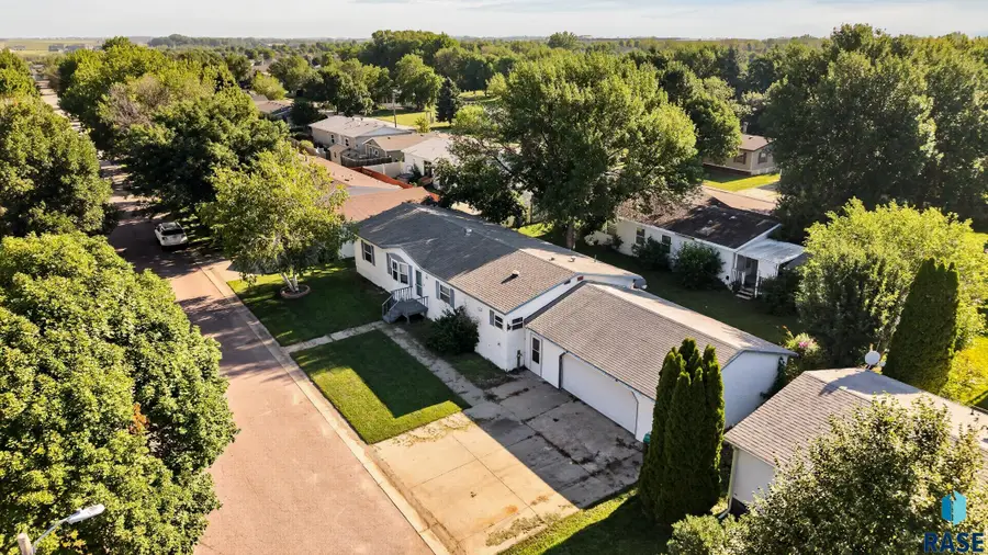 702 N Mallard Pl, Sioux Falls, SD 57107 - #2