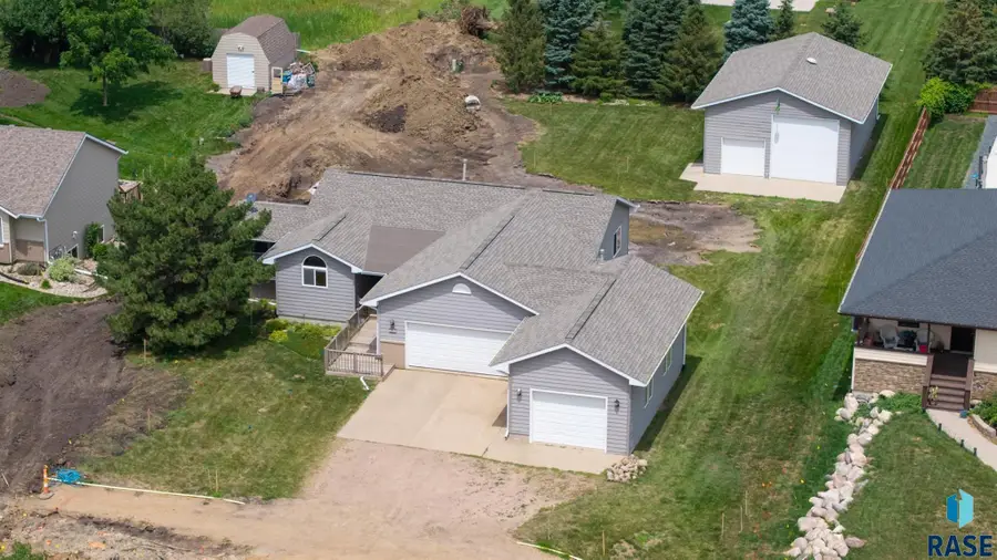 7816 W 42nd St, Sioux Falls, SD 57106 - #2