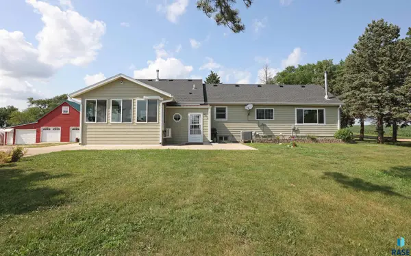 28793 457th Ave, Viborg, SD 57070