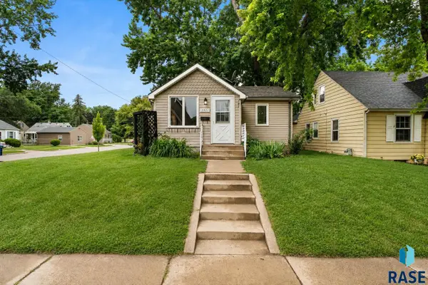 2321 S West Ave, Sioux Falls, SD 57105