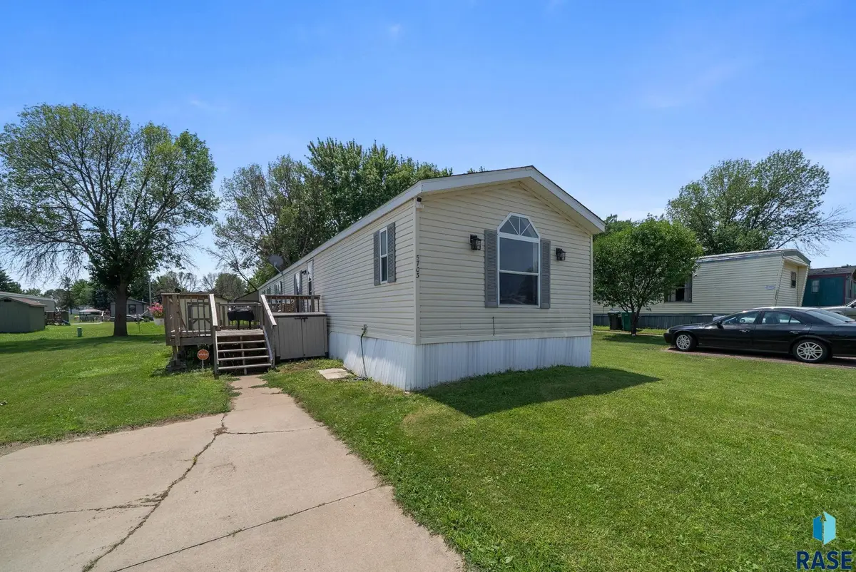 5703 W Owl Pl, Sioux Falls, SD 57107 - #1