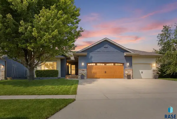 2205 S Katie Ave, Sioux Falls, SD 57106