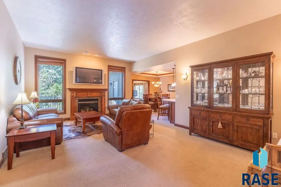S Pennant Pl, Sioux Falls, SD 57110 - #3