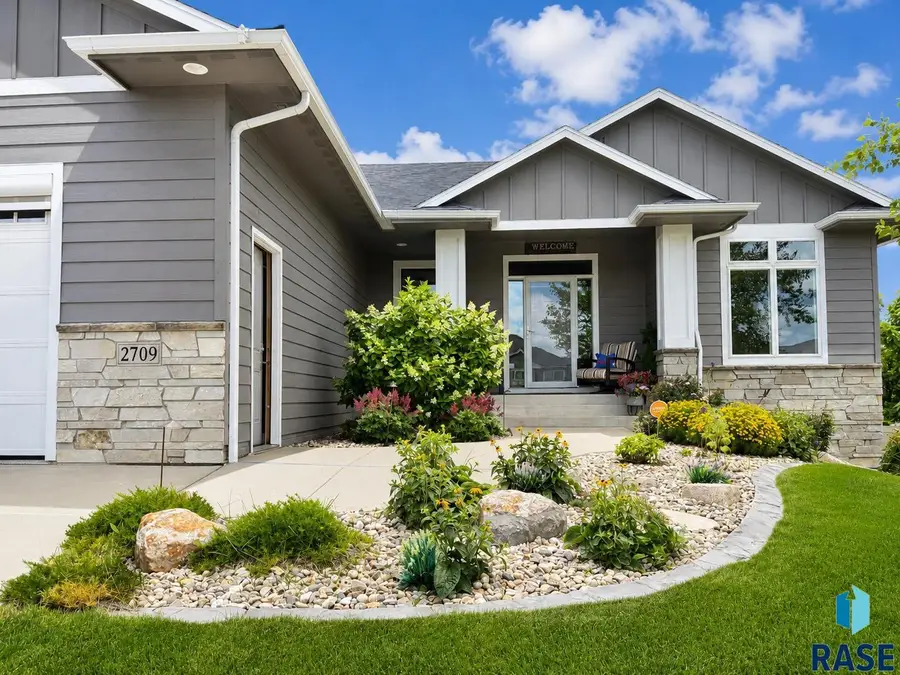 S Moss Stone Ave, Sioux Falls, SD 57110 - #2