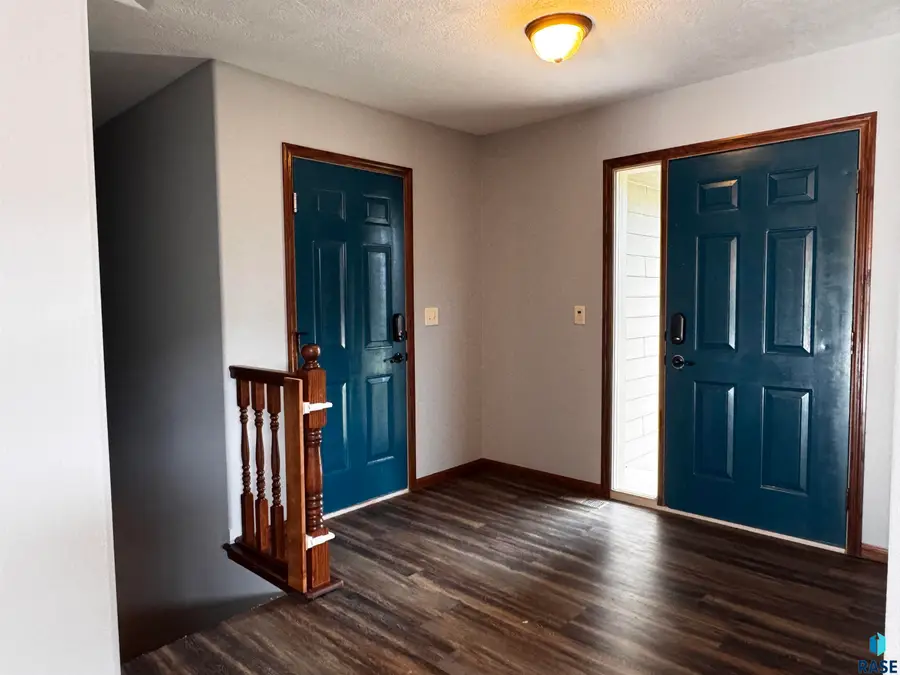 611 United Ave, Harrisburg, SD 57032 - #3