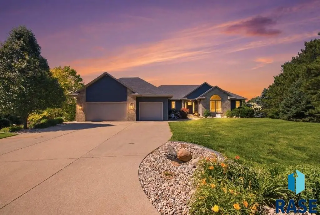 7005 E Mystic Dr, Sioux Falls, SD 57110 - #1