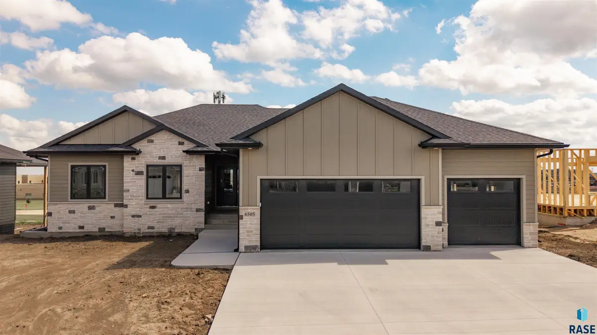 6505 E Fieldview St, Sioux Falls, SD 57110 - #1