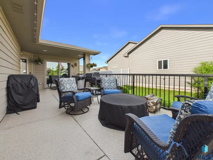 7312 E Lystra St, Sioux Falls, SD 57110 - #3