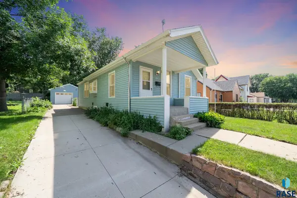 1207 W Sioux St, Sioux Falls, SD 57104