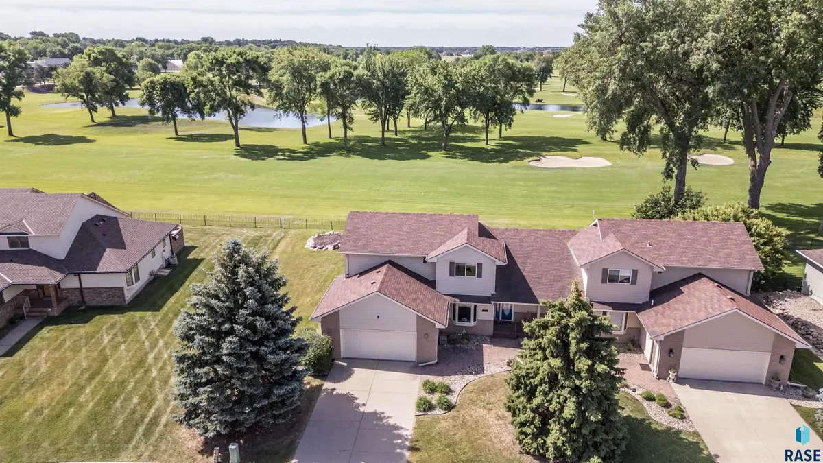 4001 W Newcomb St, Sioux Falls, SD 57106 - #1