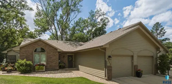 4305 S Dakota Pl, Sioux Falls, SD 57105