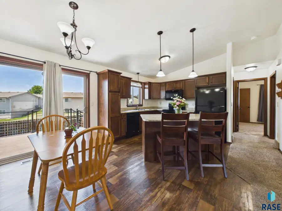 6209 N Seubert Ave, Sioux Falls, SD 57104 - #3