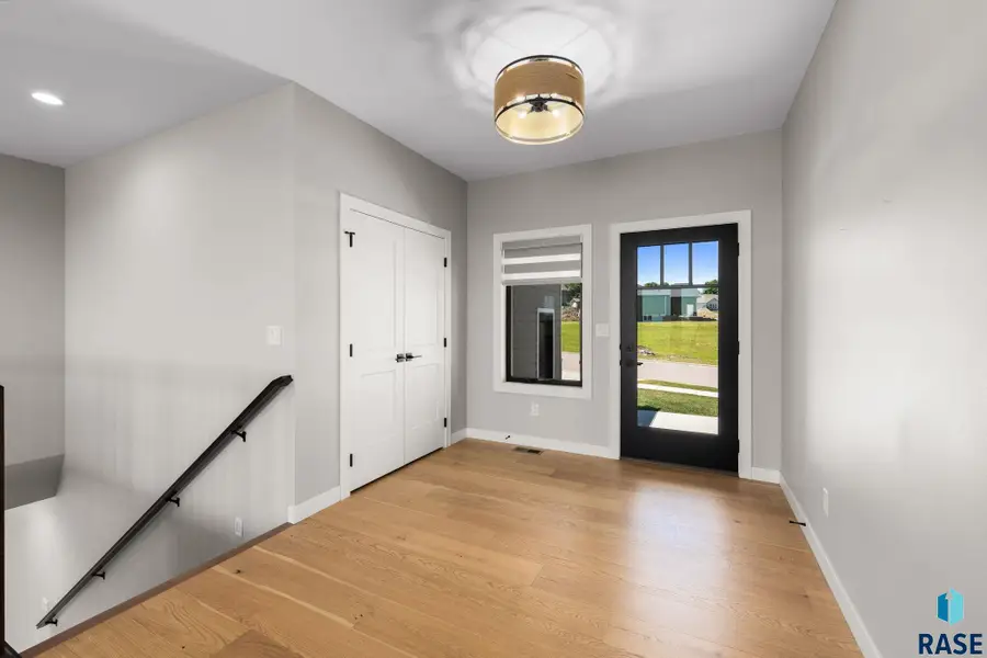 1520 N Marlowe Ave, Sioux Falls, SD 57110 - #3