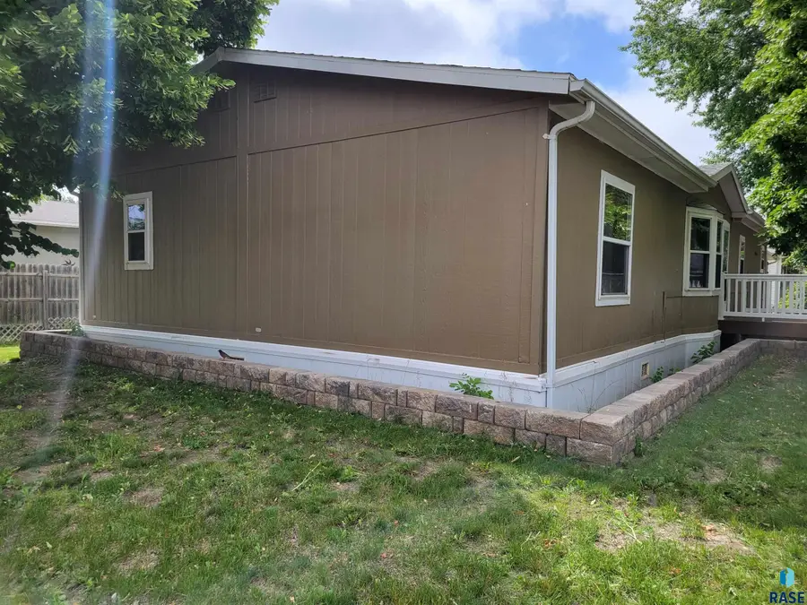 706 N Mallard Pl, Sioux Falls, SD 57107 - #3