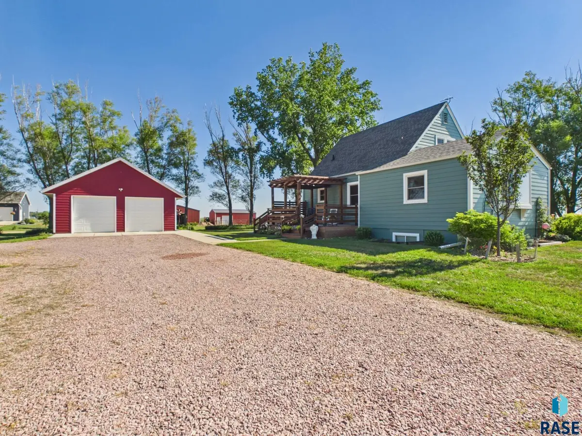 27634 475th Ave, Worthing, SD 57077 - #1