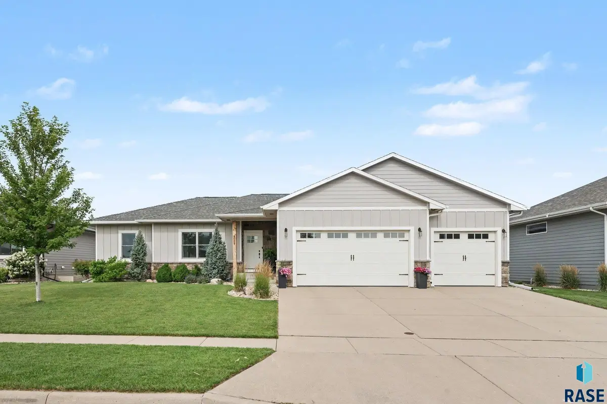 8009 S Aspen Glen Dr, Sioux Falls, SD 57108 - #1