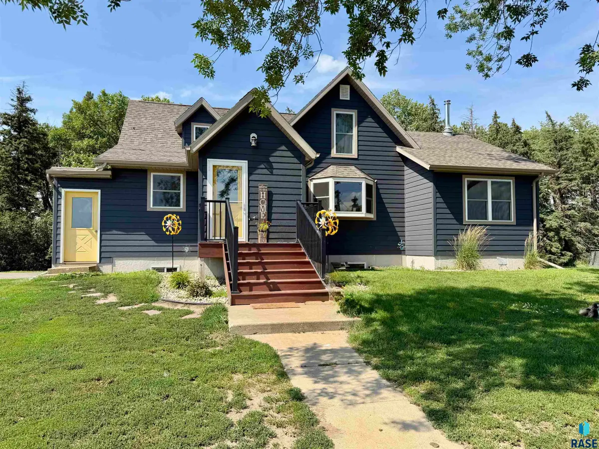 319 60th Ave, Eden, MN 56156 - #1