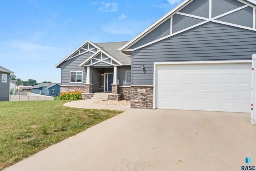 505 Meadow St, Baltic, SD 57003 - #2