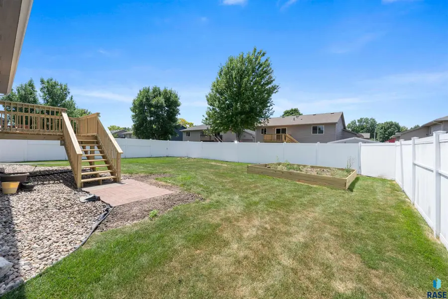 5117 S Mandy Ave, Sioux Falls, SD 57016 - #3