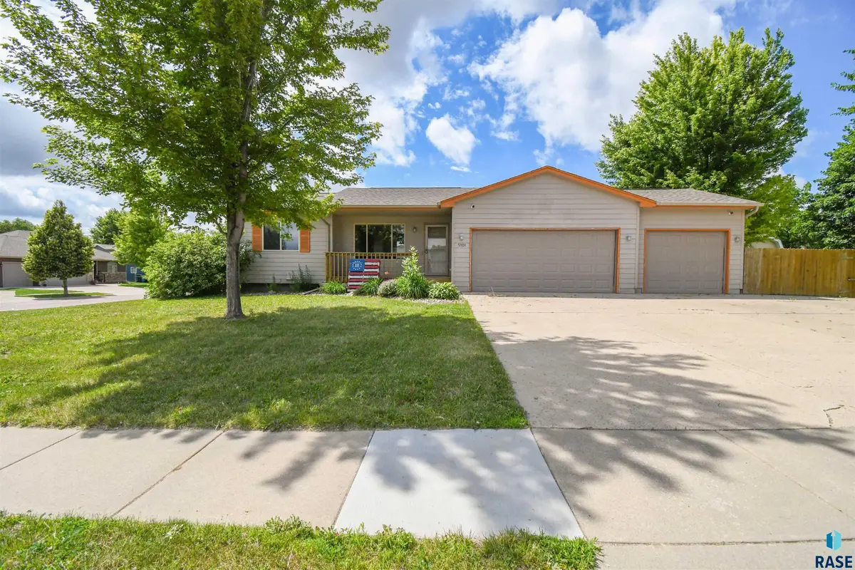 5101 W Cushman St, Sioux Falls, SD 57107 - #1
