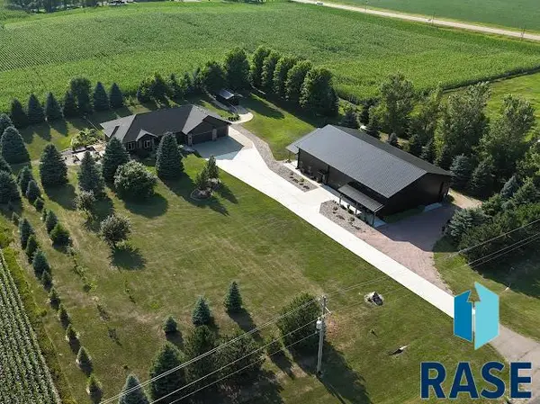 25015 475th Ave, Dell Rapids, SD 57022