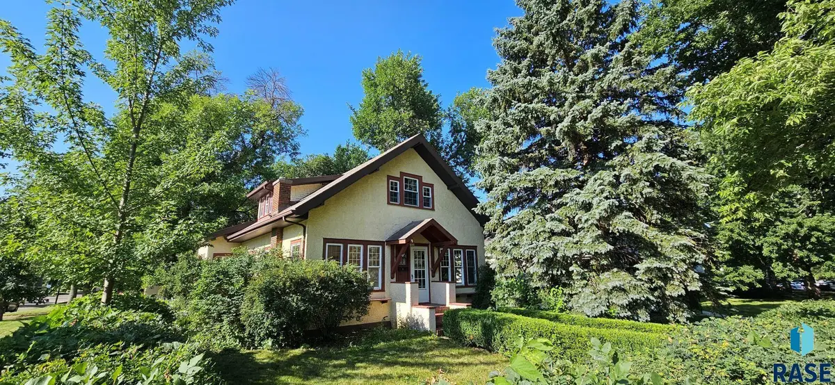 1024 4th St, Brookings, SD 57006 - #1