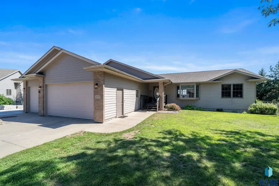 Holiday Dr, Canton, SD 57013 - #2