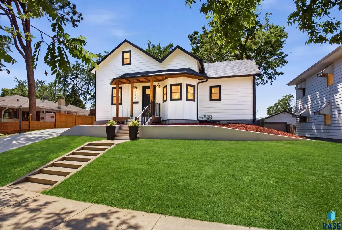 1709 S Duluth Ave Ave, Sioux Falls, SD 57105 - #1