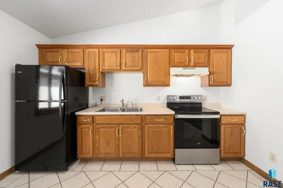 500 N Saint Paul Ave, Sioux Falls, SD 57103 - #2