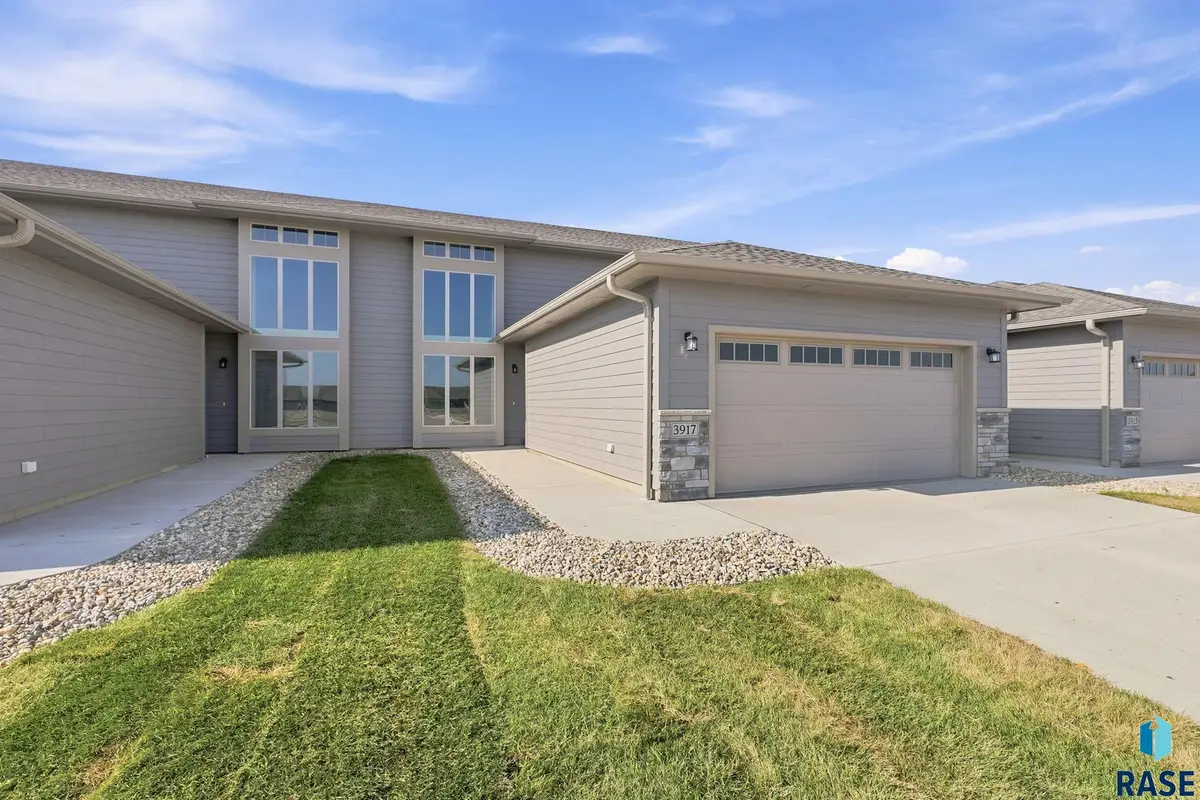 3917 E Iron Bridge Pl, Sioux Falls, SD 57108 - #1