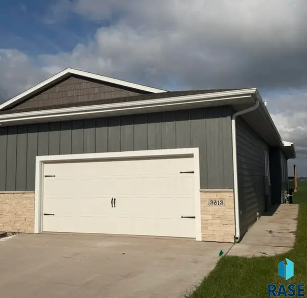 3613 S Heather Ave, Sioux Falls, SD 57106