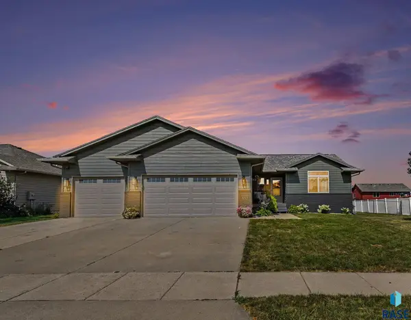 1025 N Rose Ave, Tea, SD 57064